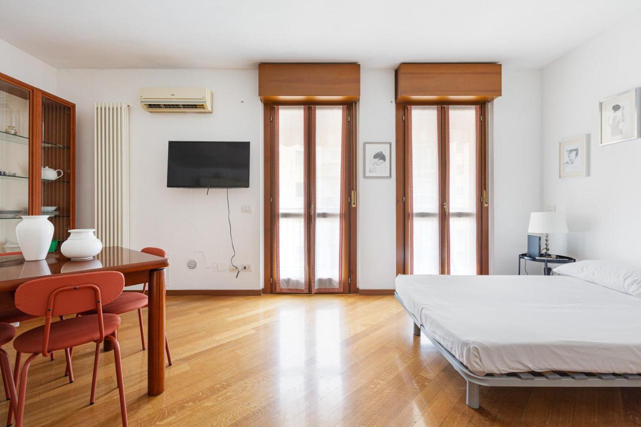 Cosy With Balcony & Private Garage Appartement