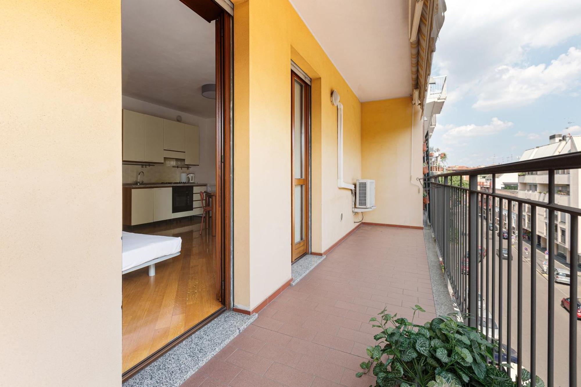 Cosy With Balcony & Private Garage Appartement